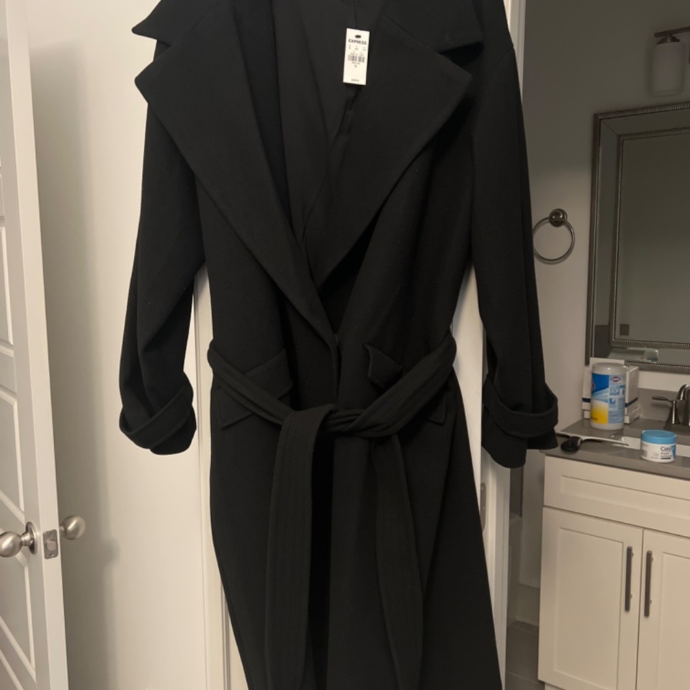 Express Black coat - Picture 2 of 2